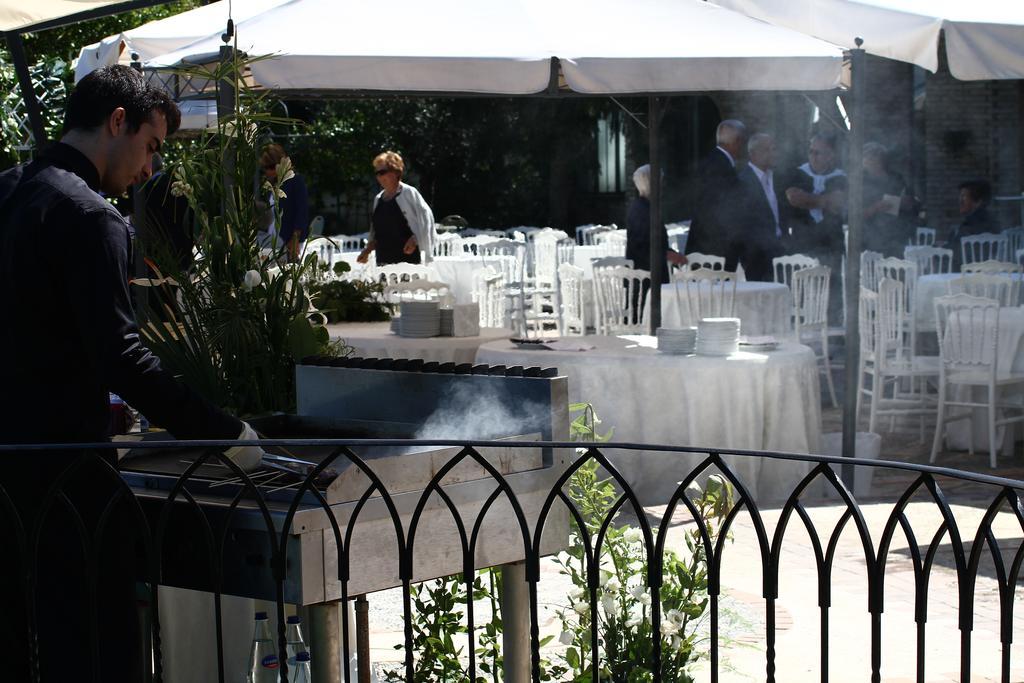 Hotel Villa Castellani Mogliano Bagian luar foto
