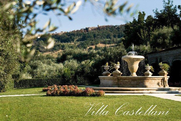 Hotel Villa Castellani Mogliano Bagian luar foto
